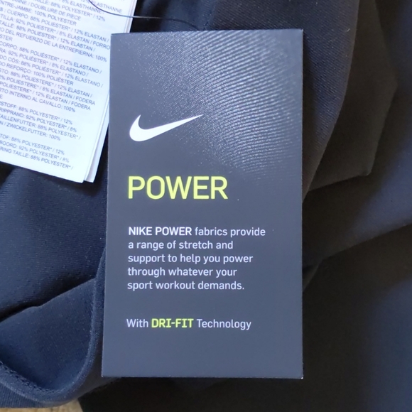 Nike women's legend tight NWT - Picture 8 of 8